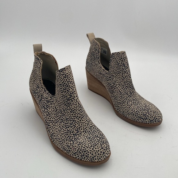 Toms Speckled Ankle Booties Black Cream wedge women 7.5 suede polka dot casual - Picture 13 of 13